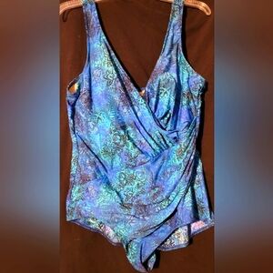 Ladies Miraclesuit Swimsuit multicolored metallic paisley Size 22